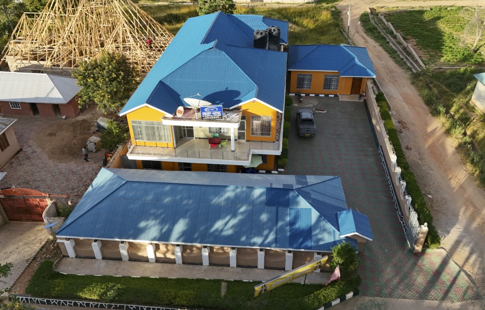 Omary Hotel